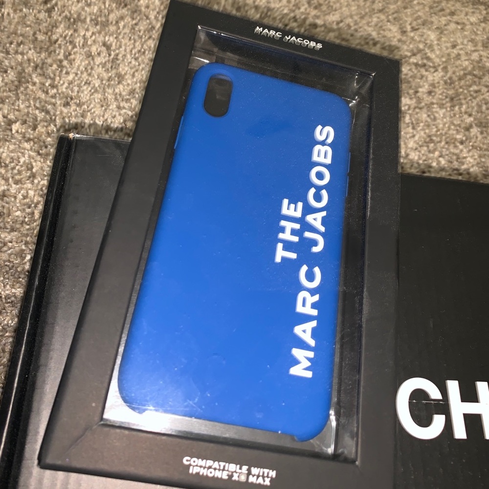 MARC JACOBS IPHONE Xs  MAX CASE
